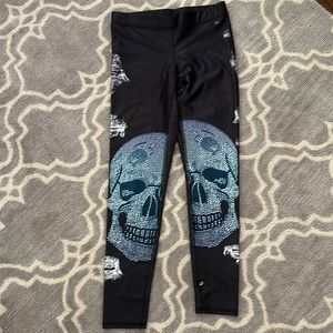 There’s leggings with fun skull graphic